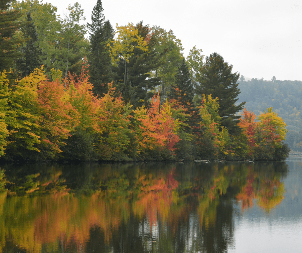 Upper Peninsula Michigan als Herbst Bucket List Destination